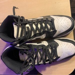 Nike dunk high panda